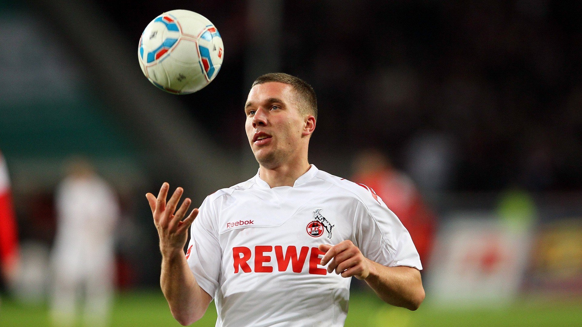 “帕布罗·马特拉的坚韧防守，助阿根廷美洲狮队锁定胜局”